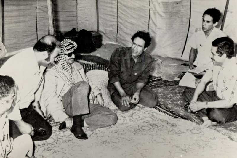 ১৯৮১ সালে ত্রিপোলিতে গাদ্দাফির সাথে ইয়াসির আরাফাত এবং মাহমুদ আব্বাস